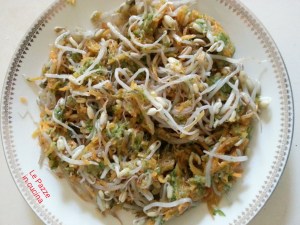 Ripieno di verdure per gli involtini primavera